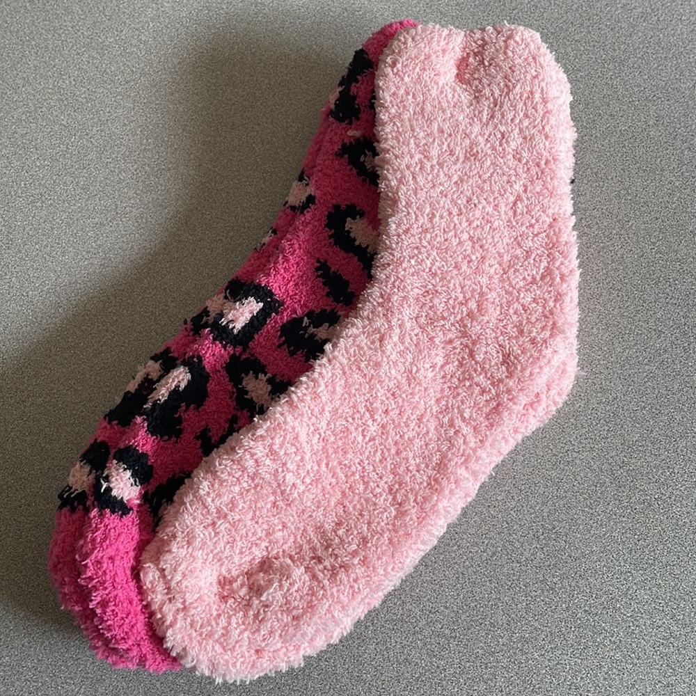 🍄 Two Pair Fuzzy socks